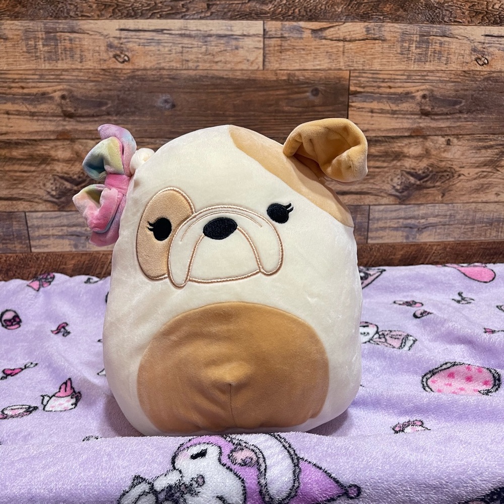 Squishmallow Davitta Bulldog Dog 7.5 inch